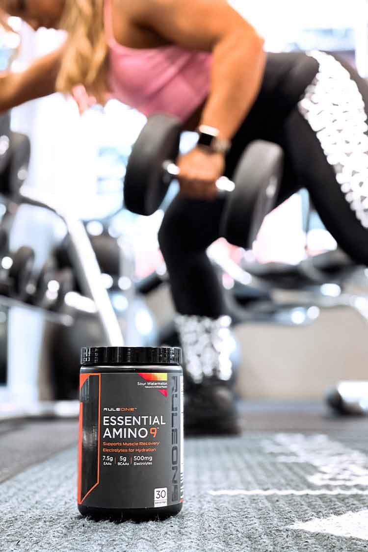R1 ESSENTIAL AMINO 9 in training